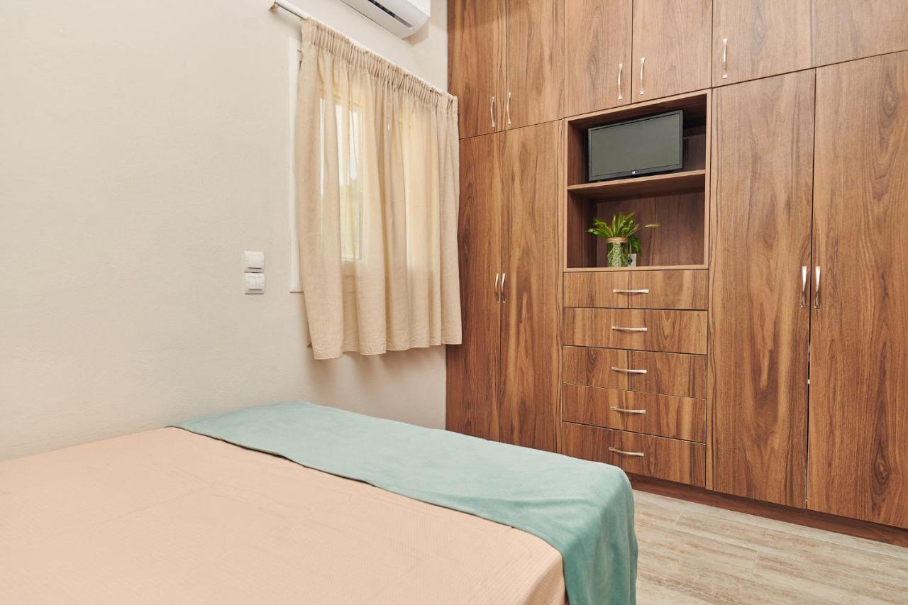 Pelagaki Sunrise Apartments Orthoniaí Екстериор снимка