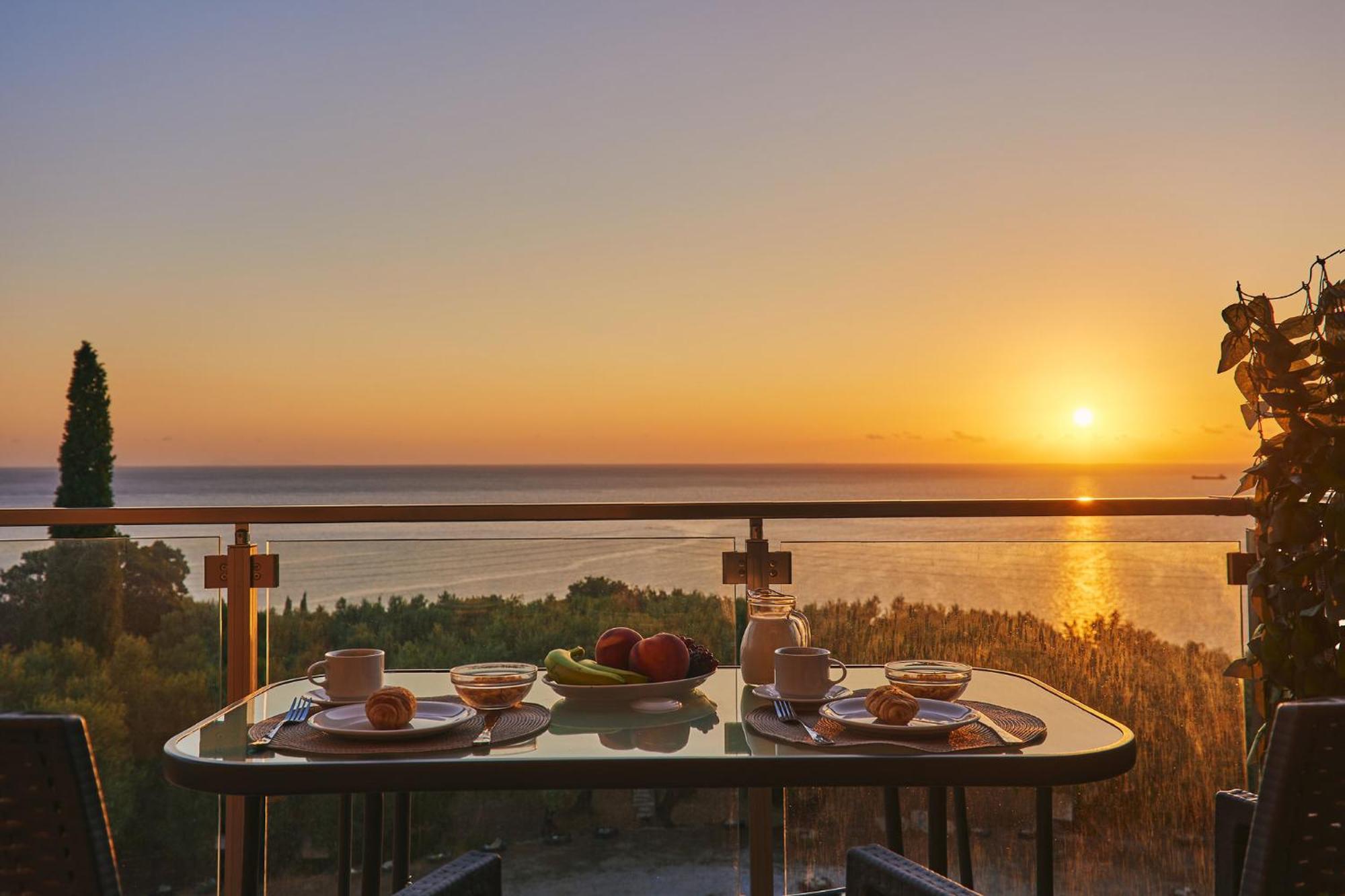 Pelagaki Sunrise Apartments Orthoniaí Екстериор снимка