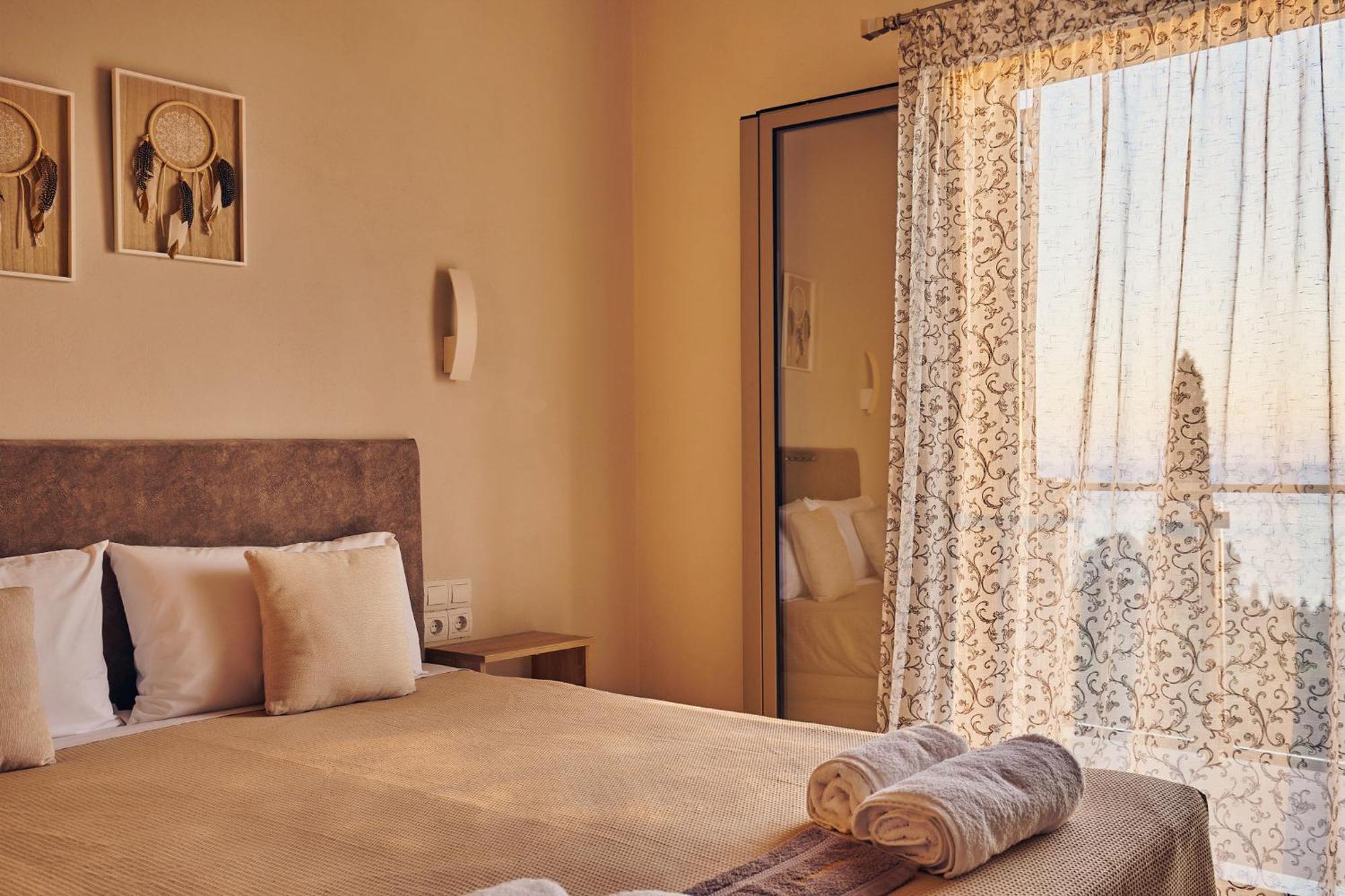 Pelagaki Sunrise Apartments Orthoniaí Екстериор снимка