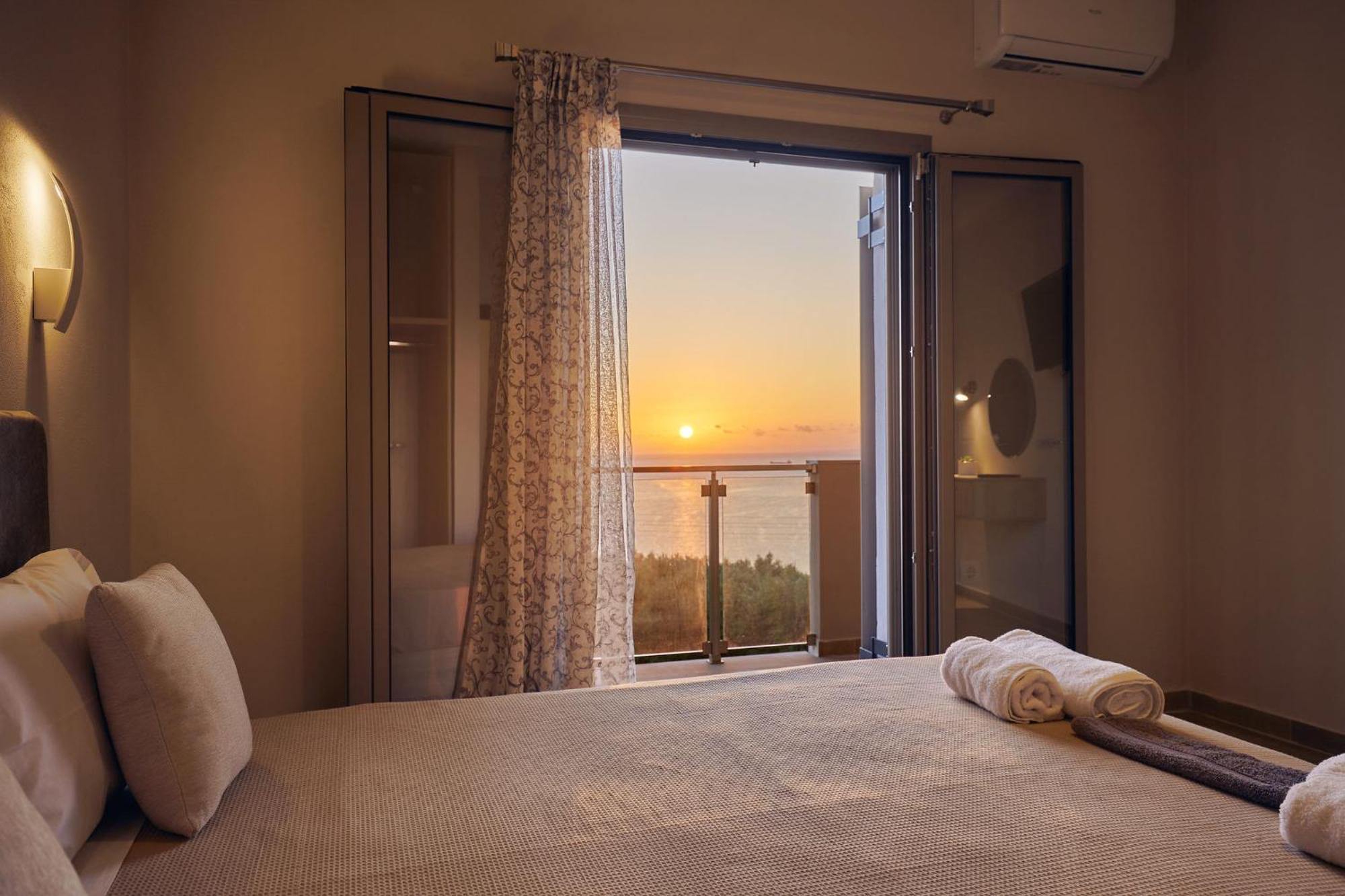 Pelagaki Sunrise Apartments Orthoniaí Екстериор снимка